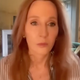 Imagen para el artículo titulado Comediantes rusos convencen a JK Rowling de que está hablando por Zoom con el presidente de Ucrania